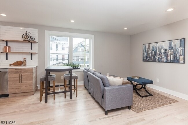 Photo - 27 Mission St Unit 2