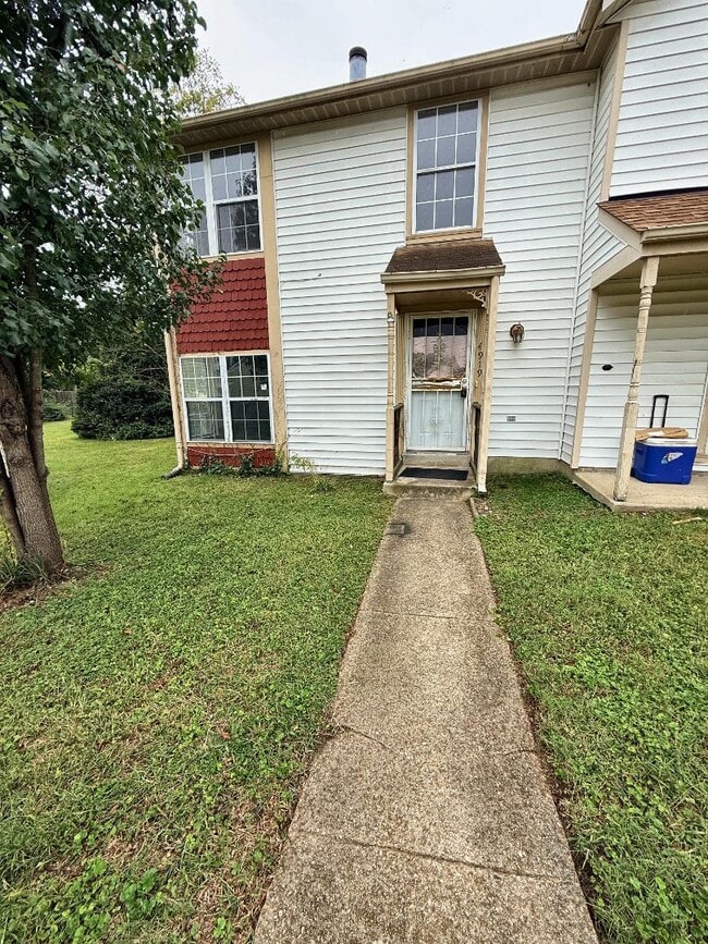 4919 Marlborough Grove