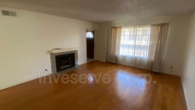 Photo - 310 N Moore Ave Unit Apt C