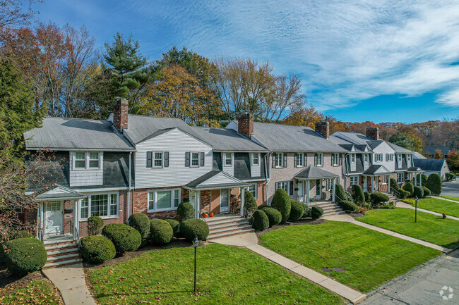 Wedgewood Common Apartments - Wedgewood Common Apartments