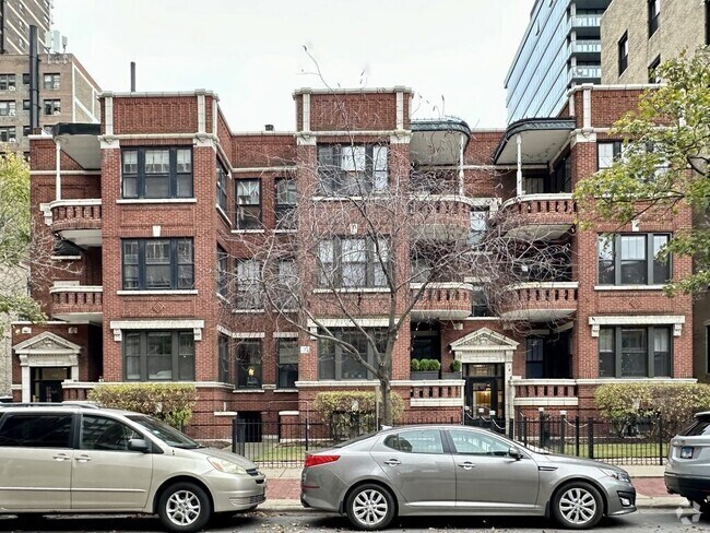 Building Photo - 441 W Melrose Rental