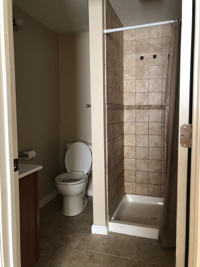 Photo - 3 bedroom 3 bath home!