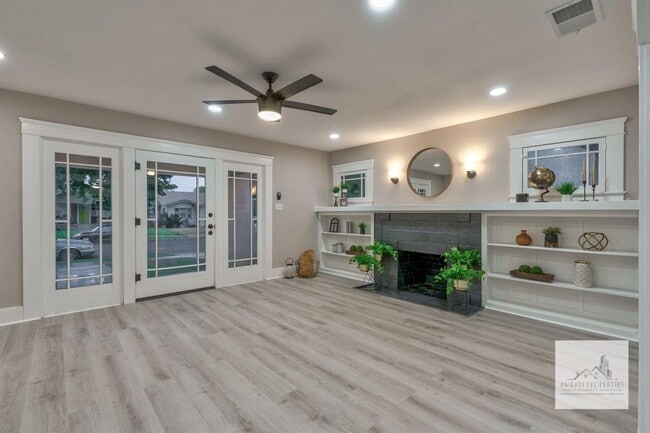 Photo - Poplar Property Unit 1435 - Front House