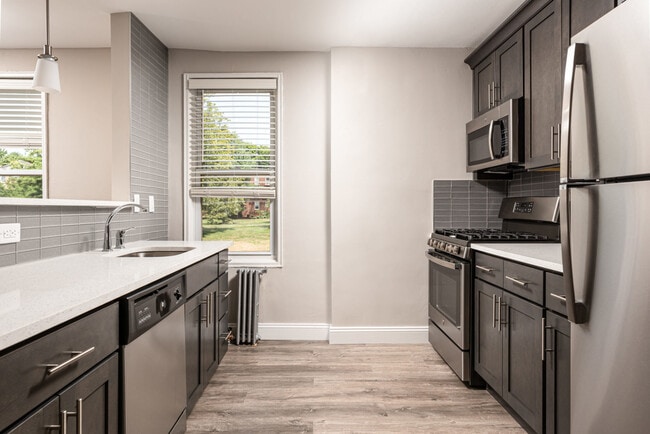 Photo - Highland Montgomery