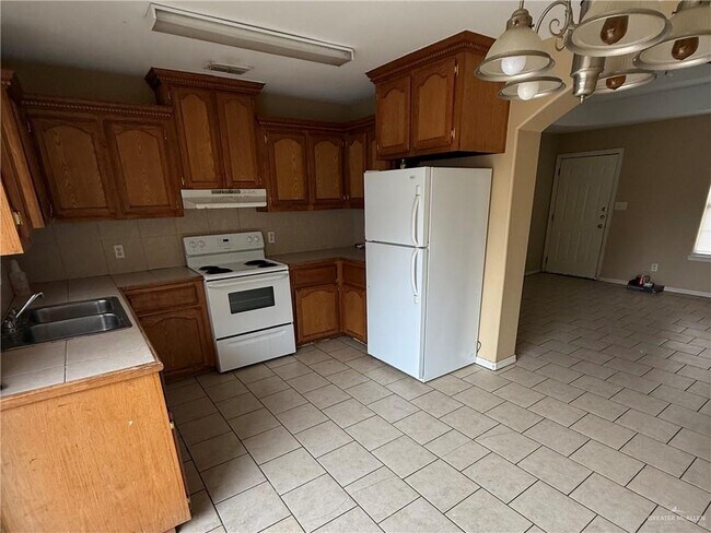 1307 E Coyote St Unit D