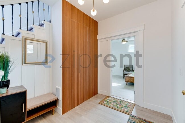 Photo - 907 S Ainsworth Ave