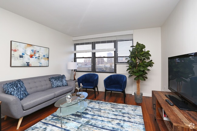 2BR, 1BA - Living Room