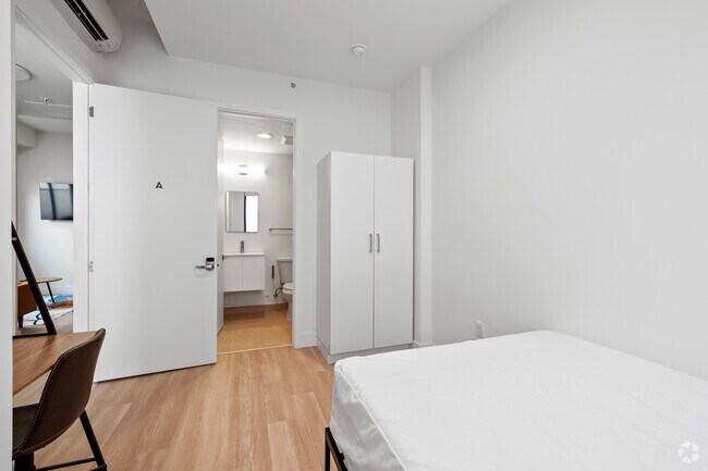 3BR, 3BA - 740SF - Bedroom