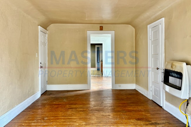 Photo - 2563 Foraker Ave Unit Upper