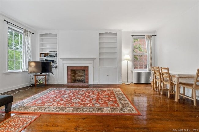 Photo - 239 Bradley St Unit 2