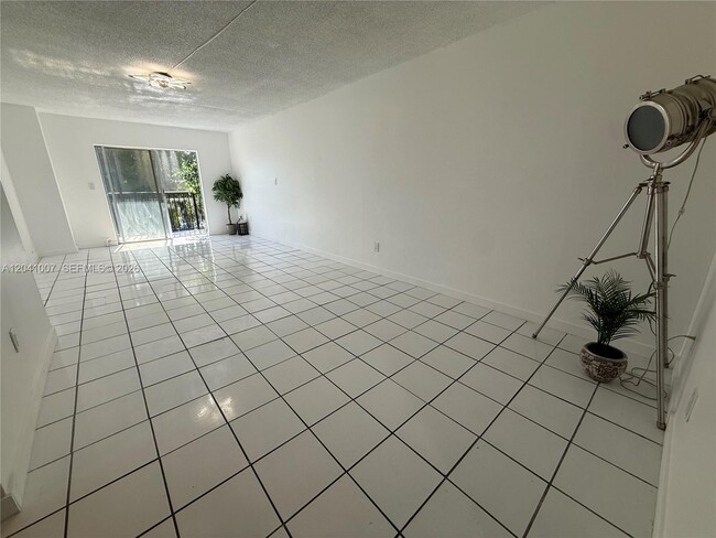 Photo - 13455 NE 10th Ave Unit 410