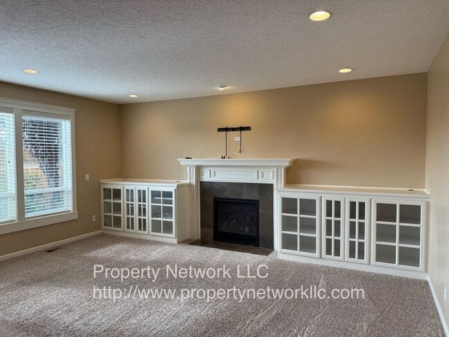 Photo - Spectacular 4 Bedroom Home in Gresham