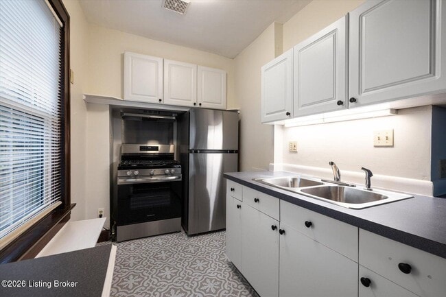 Photo - 1401 E Breckinridge St Unit 4