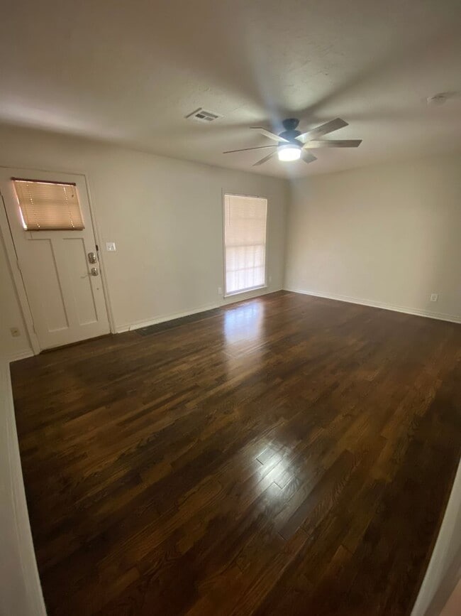 Photo - 1709 NW Eulcid Ave