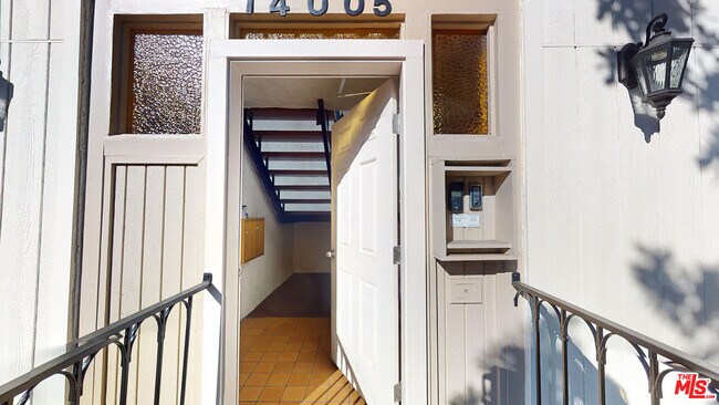 Photo - 14005 Milbank St Unit 3