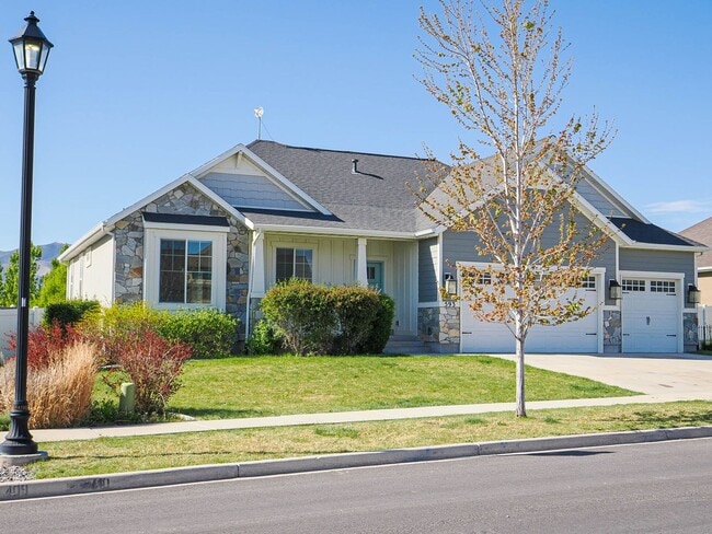 Photo - 3 bedroom, 2 bathroom Saratoga Springs Home