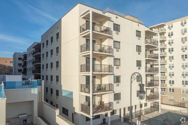 Photo - Shoreview Apartments