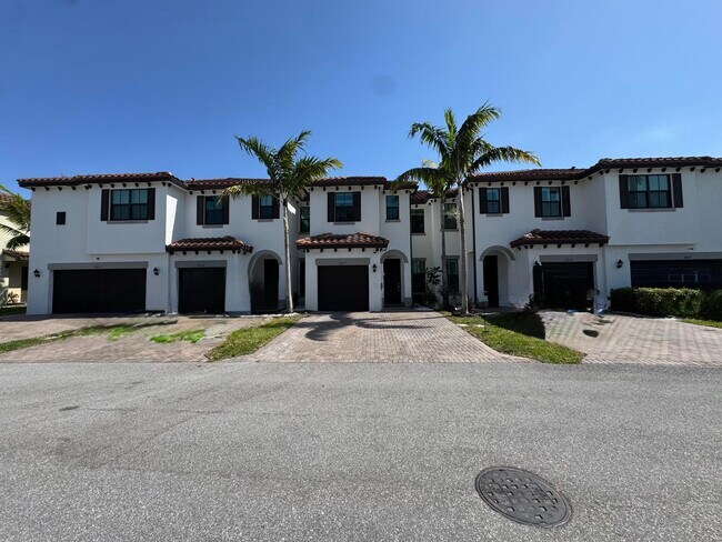 Photo - 2037 Oysterwood Ln