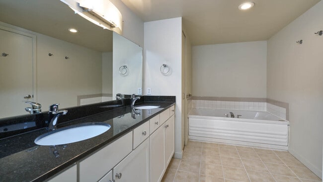 Bathroom - Harbor Steps