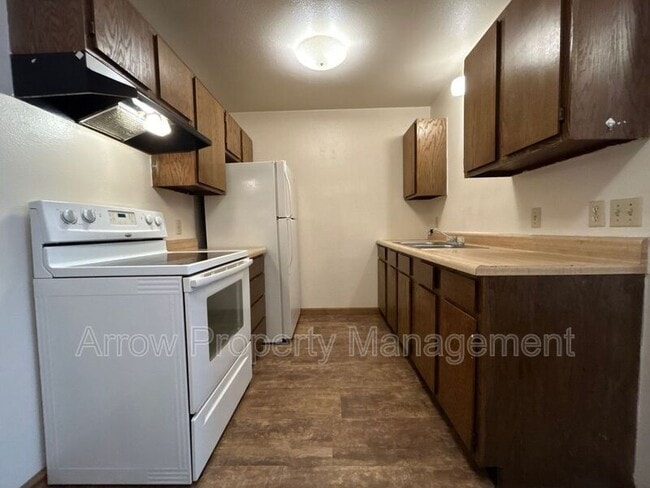 Photo - 910 East E Street