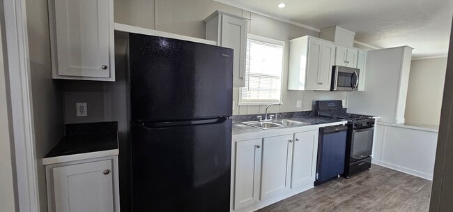 Photo - 229 Magnolia Pl