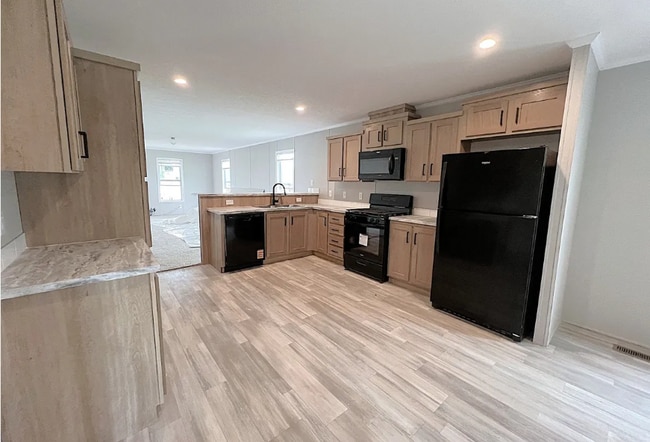 Photo - 6588 N Hampshire Dr