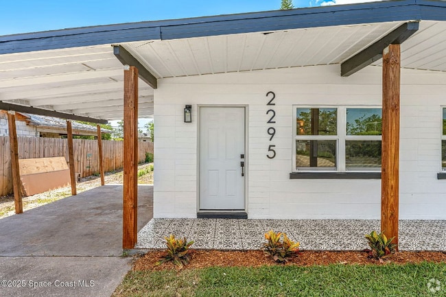 Building Photo - 2295 Allan Adale Rd Rental