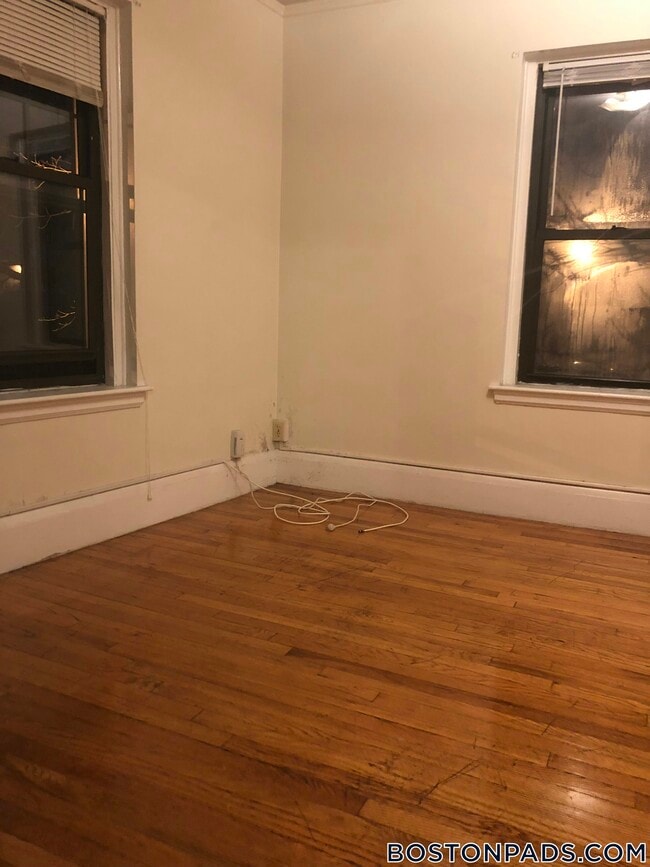 Photo - 349 Pleasant St Unit B3-4