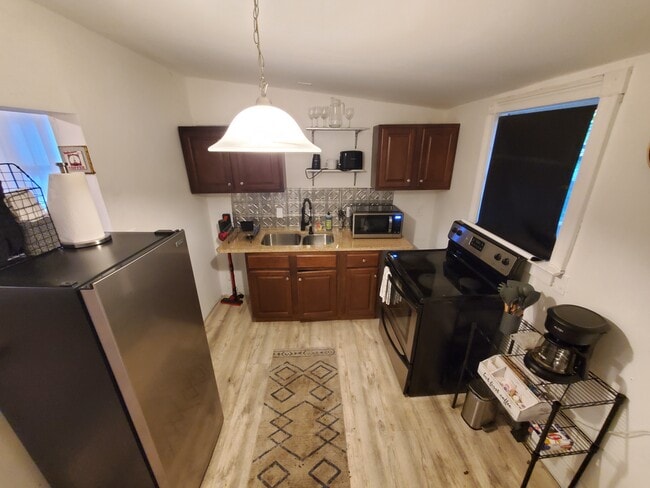 Photo - Furnished, Cozy Stay in the Arts District