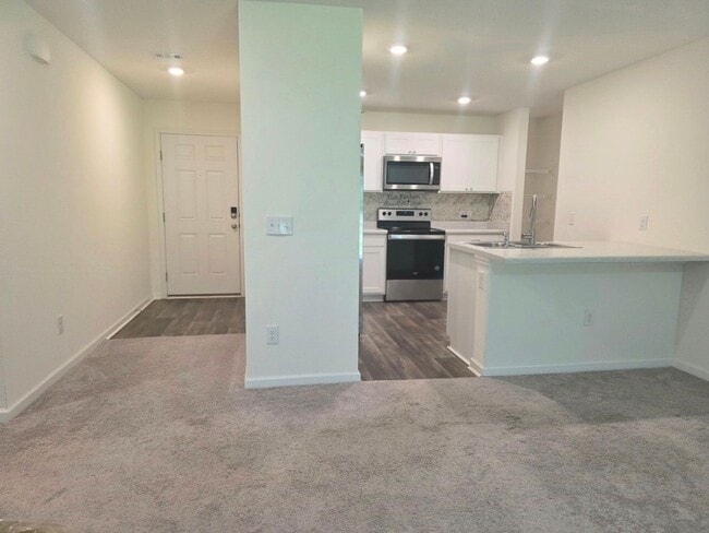 Photo - 7821 Maxton Rd