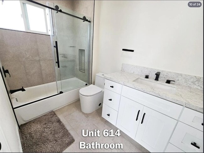 Photo - 614 W 84th St