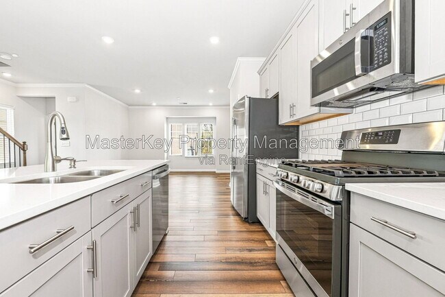 Photo - 3001 Brellon Ln