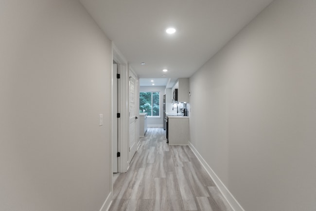 Photo - 665 N 35th St Unit 3