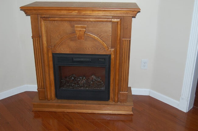 Photo - 411 Seiler Ave