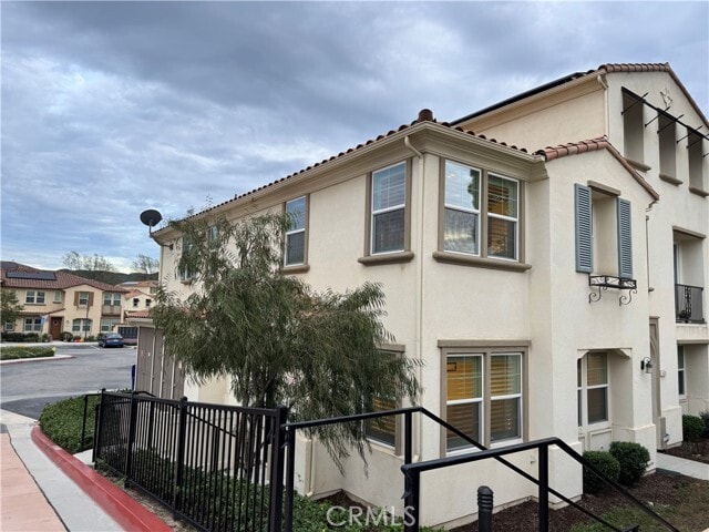 Building Photo - 401 Castiano St