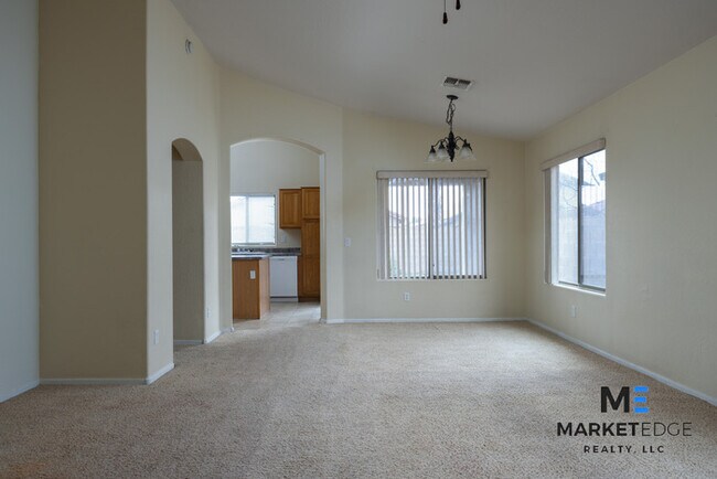 Photo - 4Bed/3Bath House in Maricopa, AZ! $399 MOV...