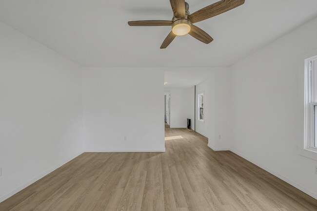 Photo - 834 Marcy Ave