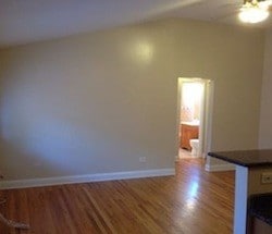 Building Photo - 1626 W Estes Ave Unit 1F
