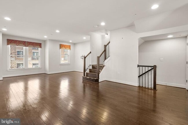 Photo - 2505 Main Line Blvd