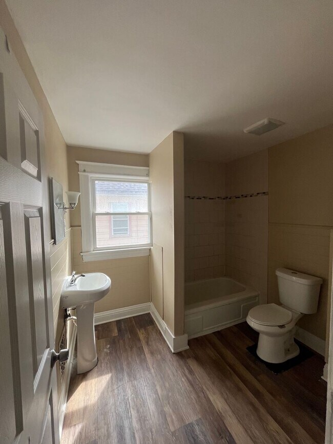 Photo - 201 Rosewood Terrace Unit 1