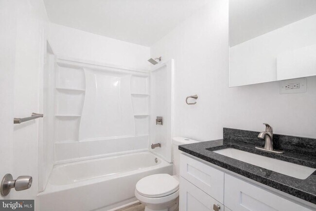 Photo - 20 Fort Sumpter Rd Unidad E6