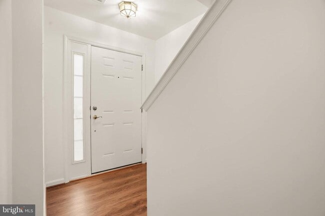 Building Photo - 108 Moore Dr