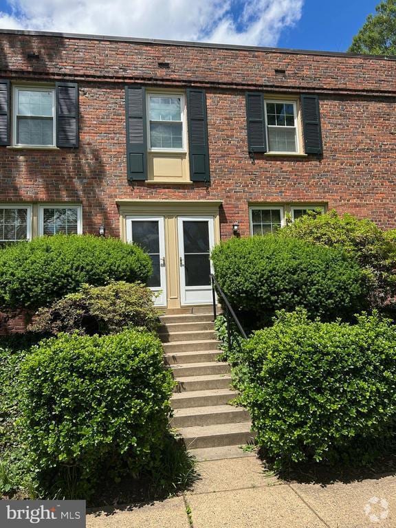 Building Photo - 1303 S Barton St Rental