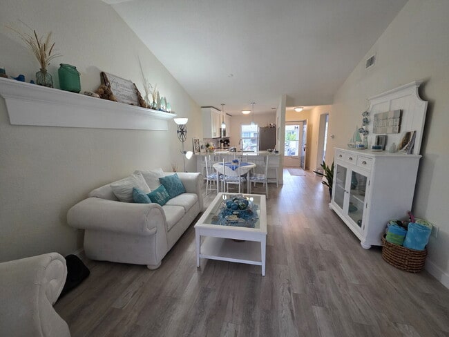 Photo - Updated full furnished 2/2 villa in great Safety Harbor location.