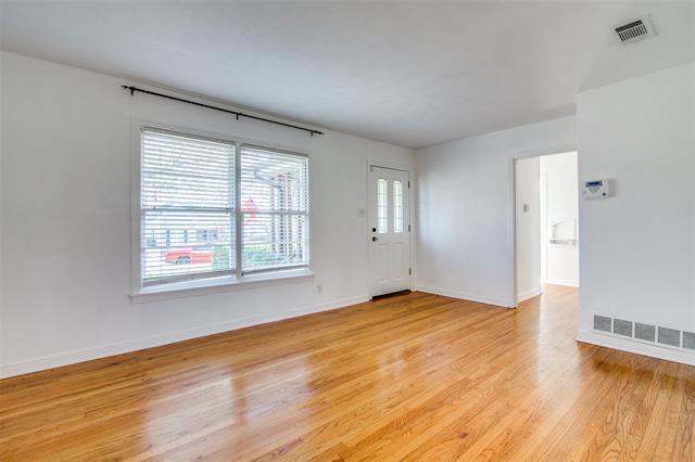 Photo - 214 S Clark St