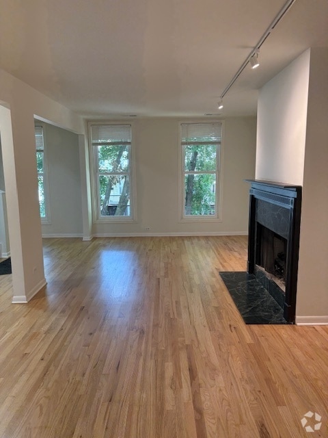 Building Photo - 1821 W Henderson St Unit 2 Rental