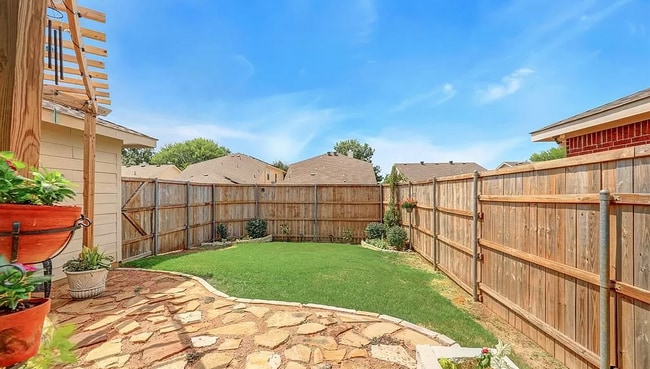 Photo - 9000 Eastwood Ave