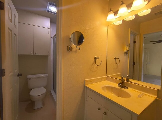 Photo - 2 bed/2 bath home in a great location, AVAILABLE NOW!