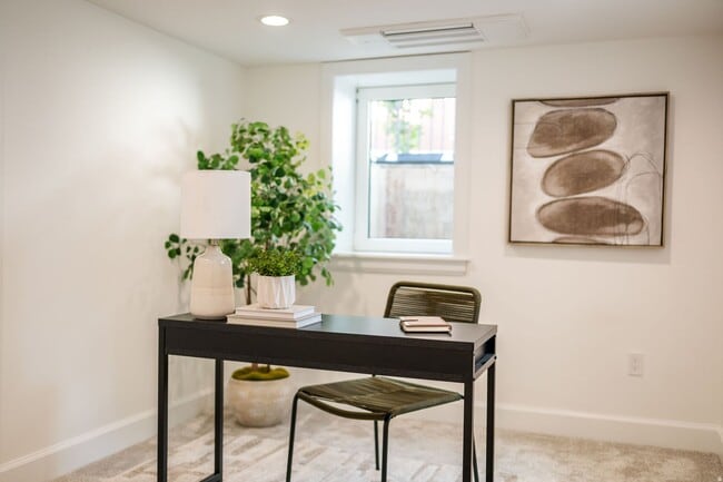 Photo - 2146 Browning Ave Unidad APT