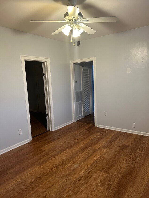 Photo - 4803 N Milwaukee Ave (Chicago, IL)